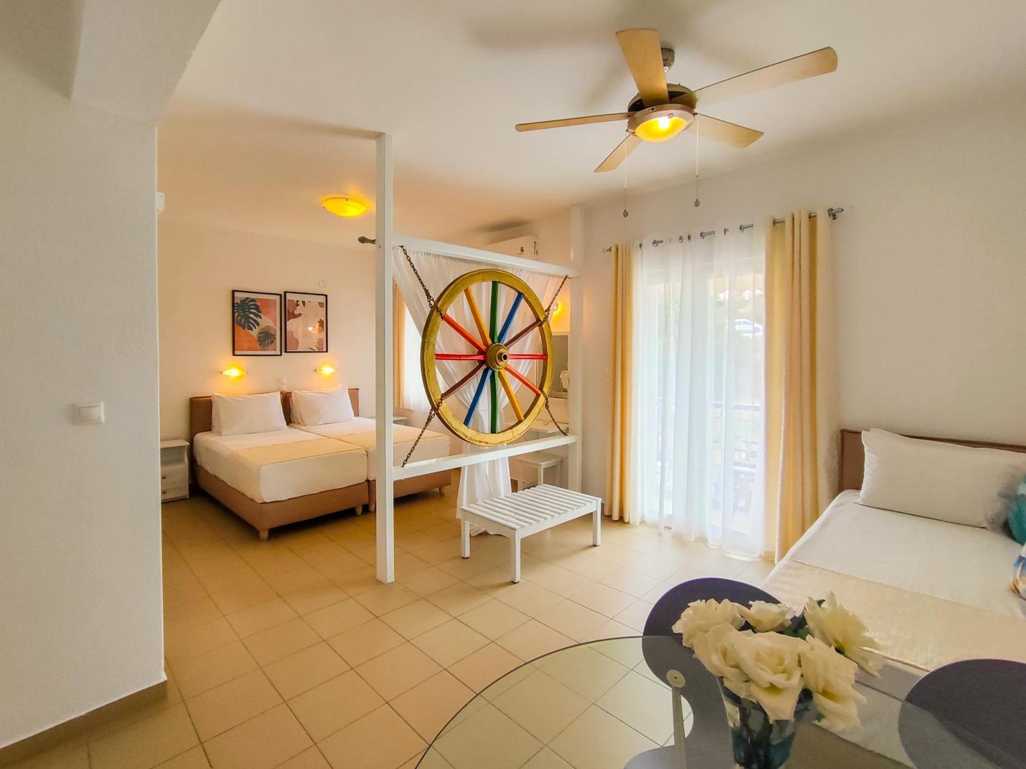 Al Mar Hotel Skiathos Town Bagian luar foto